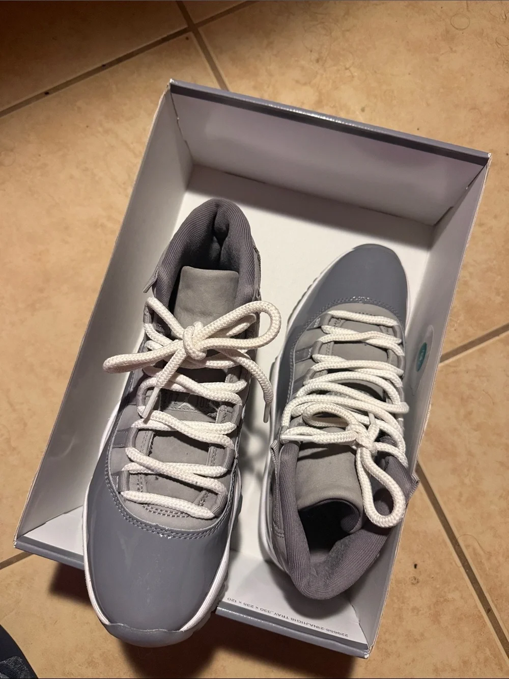 Jordan Men Retro 11 - Cool Grey size 7 in men